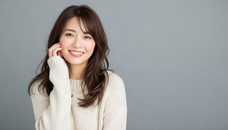 セラミック治療をした笑顔の女性